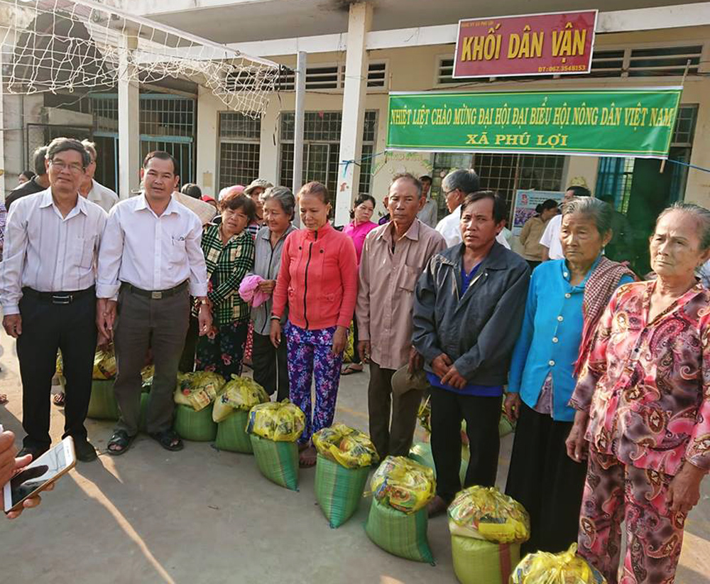 Tấm lòng của “Vua muối sấy Việt Nam”

